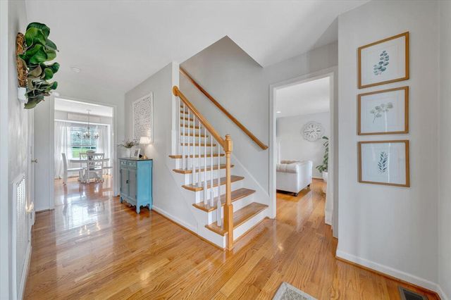 1138 Fallview DR, Vinton, VA 24179