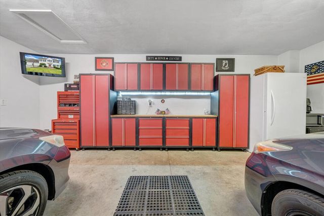 1138 Fallview DR, Vinton, VA 24179
