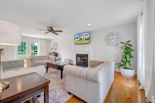 1138 Fallview DR, Vinton, VA 24179