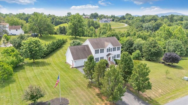 1138 Fallview DR, Vinton, VA 24179
