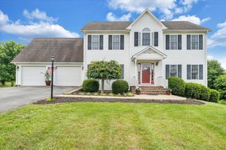 1138 Fallview DR, Vinton, VA 24179