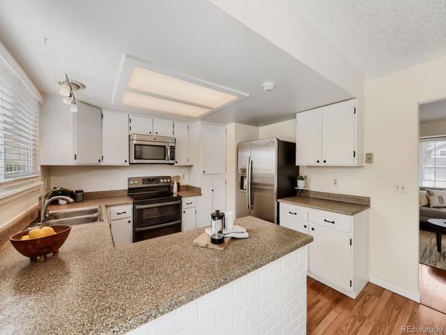 530 Snowy Owl Place, Highlands Ranch, CO 80126