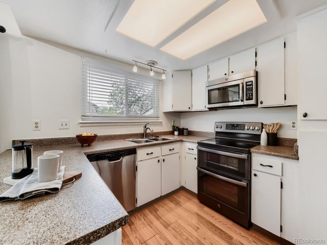 530 Snowy Owl Place, Highlands Ranch, CO 80126