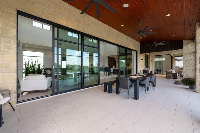 3320 Sycamore Trail, Bryan, TX 77807