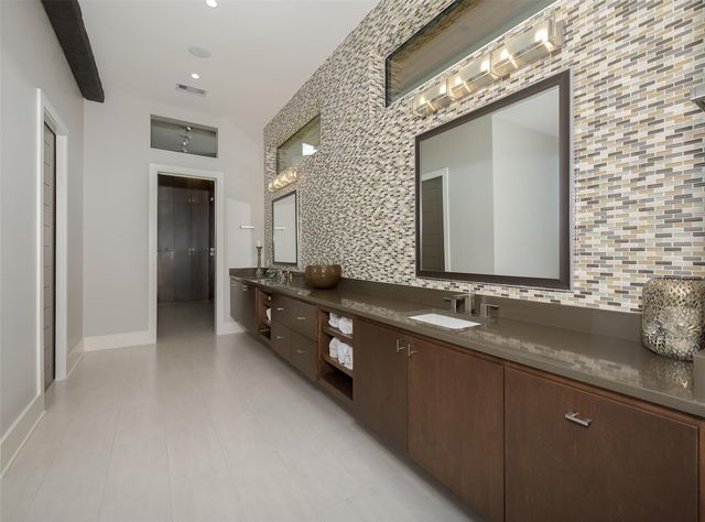 3320 Sycamore Trail, Bryan, TX 77807
