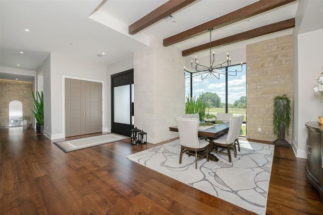 3320 Sycamore Trail, Bryan, TX 77807