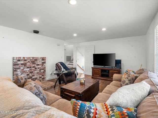 50 N Spring Mountain Circle, Sparks, NV 89436