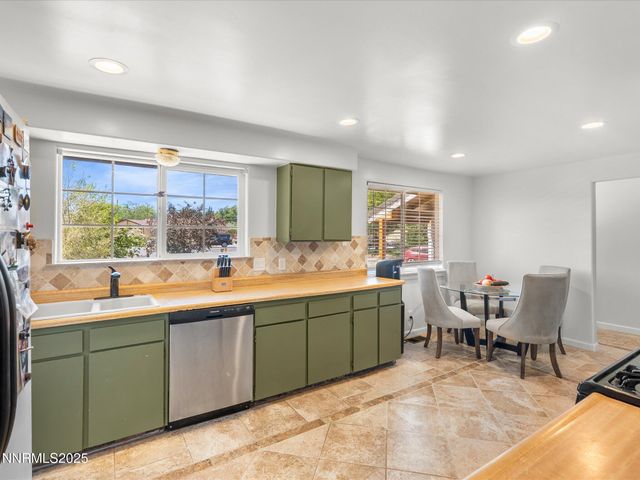 50 N Spring Mountain Circle, Sparks, NV 89436