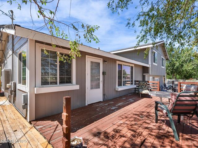 50 N Spring Mountain Circle, Sparks, NV 89436