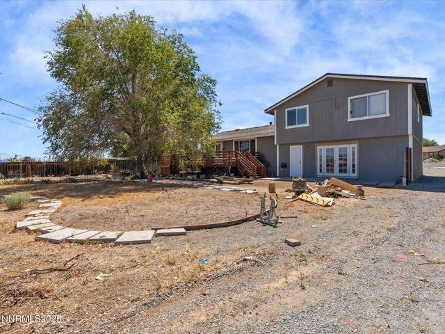 50 N Spring Mountain Circle, Sparks, NV 89436