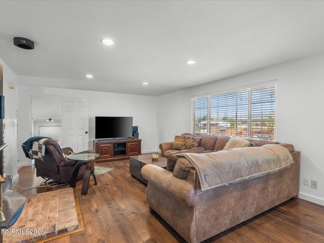 50 N Spring Mountain Circle, Sparks, NV 89436