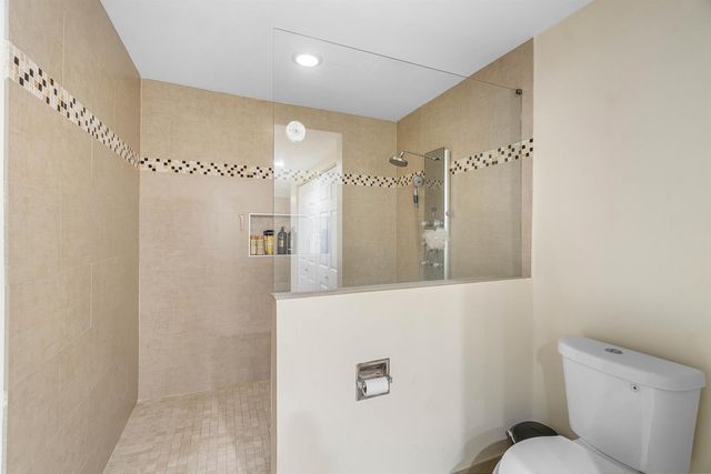 6044 Glendale Drive, Boca Raton, FL 33433