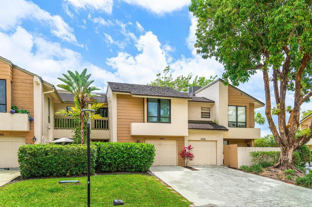 6044 Glendale Drive, Boca Raton, FL 33433