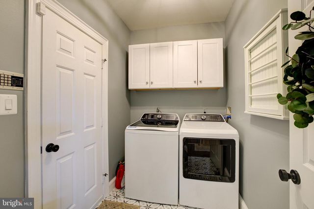 9110 WILLOW GATE LN, Bethesda, MD 20817