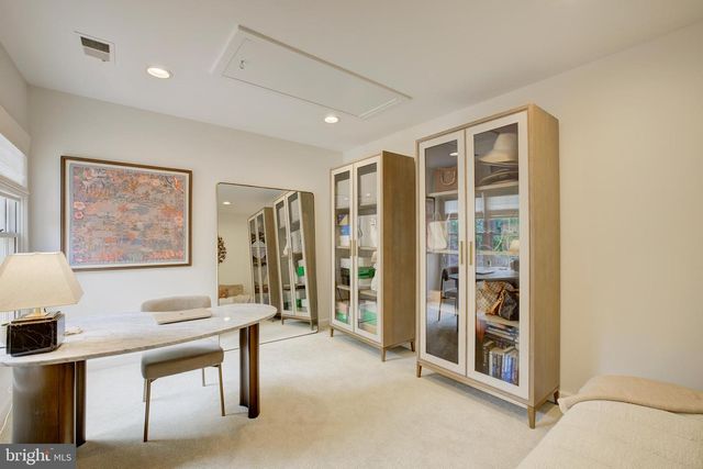 9110 WILLOW GATE LN, Bethesda, MD 20817