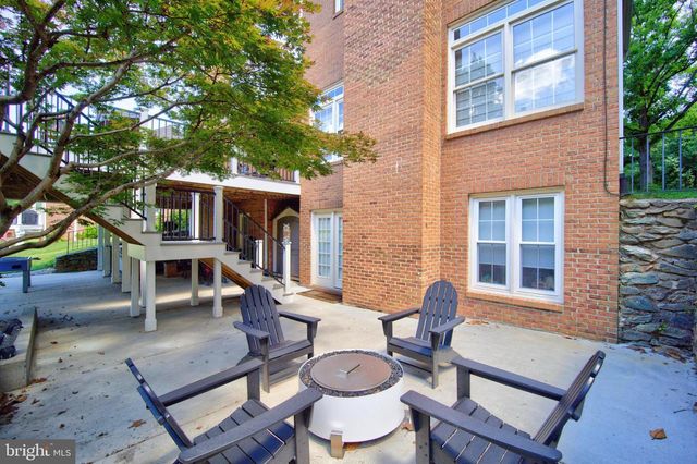 9110 WILLOW GATE LN, Bethesda, MD 20817