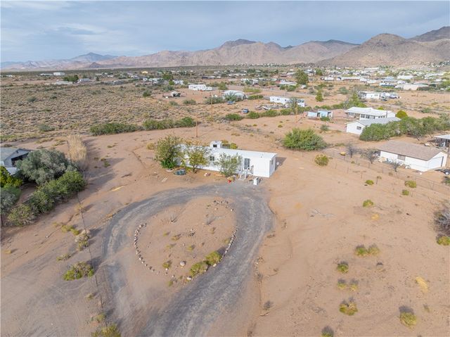 3833 W Burro Drive, Golden Valley, AZ 86413