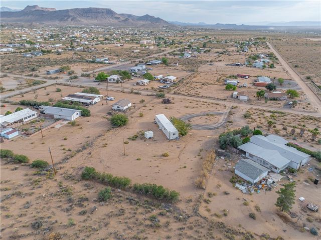 3833 W Burro Drive, Golden Valley, AZ 86413