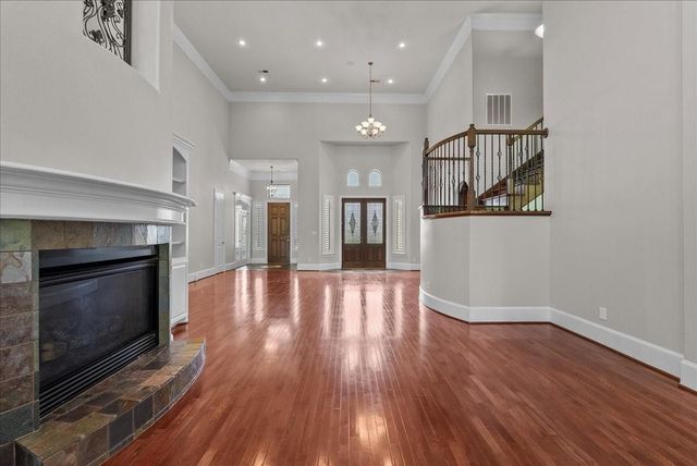 205 Del Monte Drive, Friendswood, TX 77546