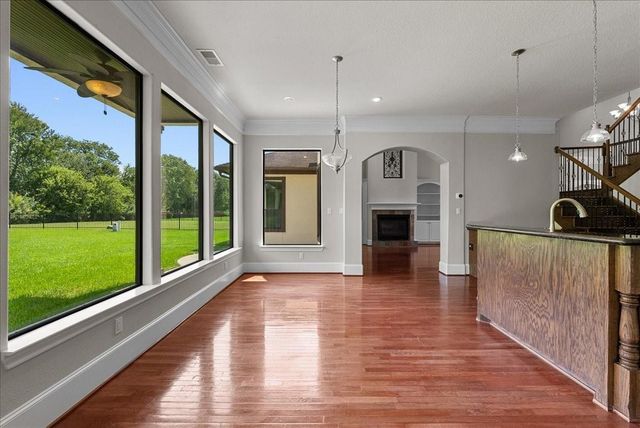 205 Del Monte Drive, Friendswood, TX 77546