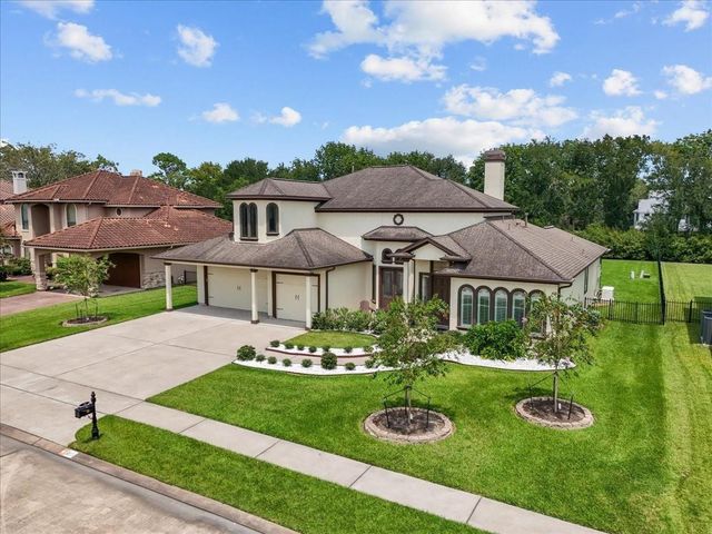 205 Del Monte Drive, Friendswood, TX 77546