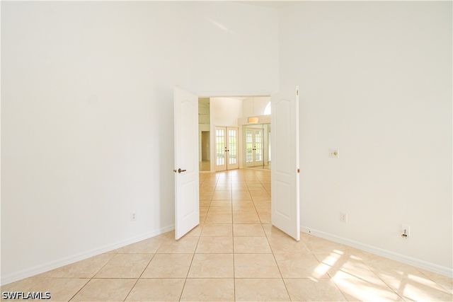 10201 Regent CIR, Naples, FL 34109