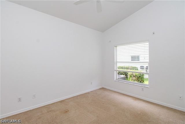 10201 Regent CIR, Naples, FL 34109