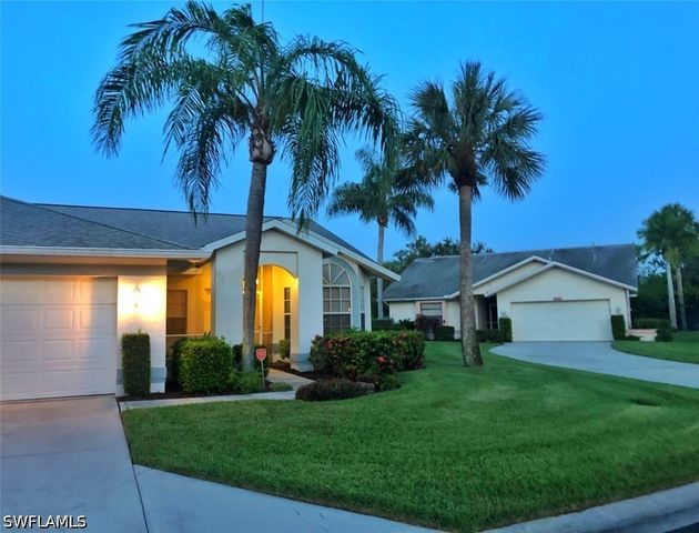 10201 Regent CIR, Naples, FL 34109