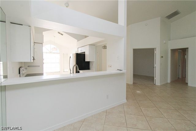 10201 Regent CIR, Naples, FL 34109