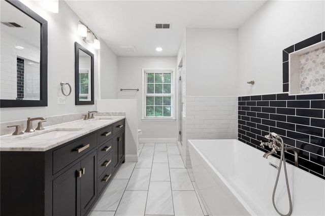 3731 Dunwoody Club Drive, Atlanta, GA 30350