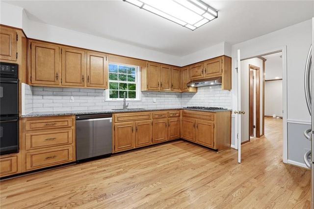 3731 Dunwoody Club Drive, Atlanta, GA 30350