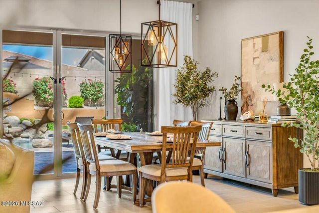 13425 N Silver Cassia Place, Oro Valley, AZ 85755