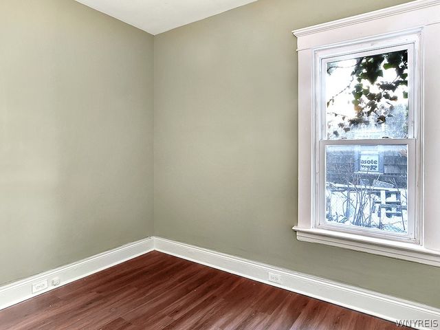 28 Horton Place, Buffalo, NY 14209