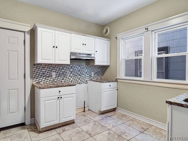 28 Horton Place, Buffalo, NY 14209