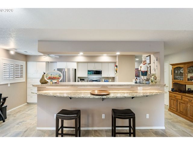 2217 Ne 179TH St B52, Ridgefield, WA 98642