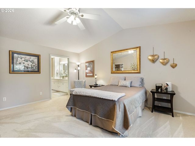 2217 Ne 179TH St B52, Ridgefield, WA 98642