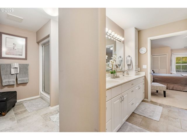 2217 Ne 179TH St B52, Ridgefield, WA 98642