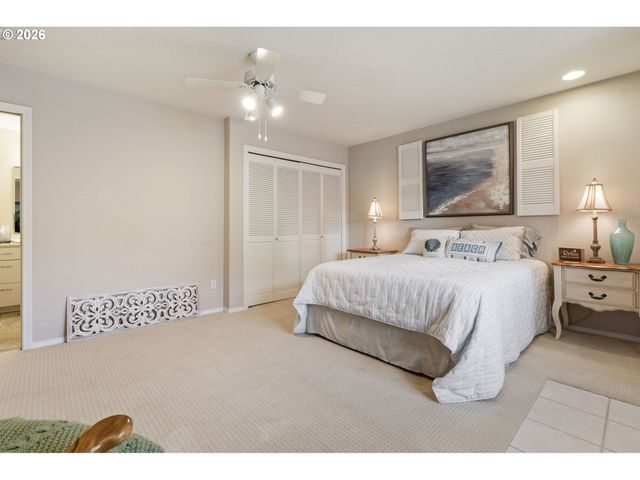 2217 Ne 179TH St B52, Ridgefield, WA 98642