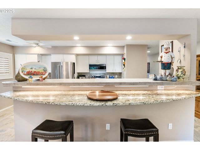 2217 Ne 179TH St B52, Ridgefield, WA 98642