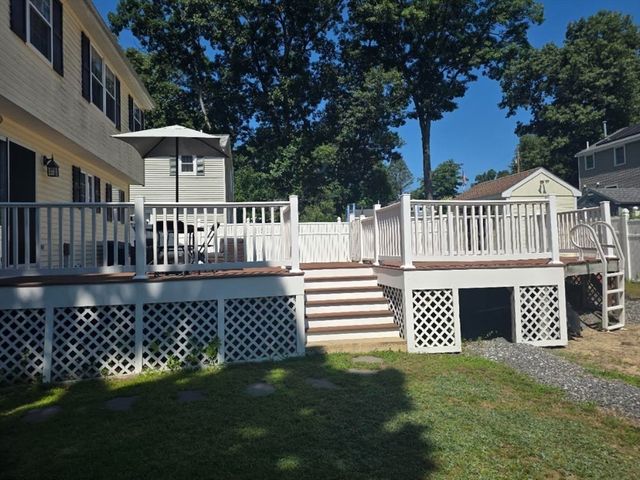 23 Valley Rd, Dracut, MA 01826