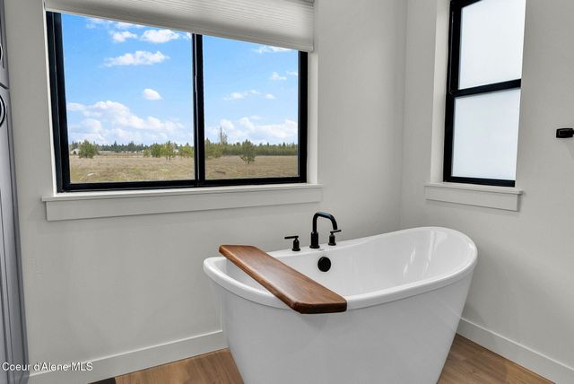 969 E YELLOW PINE AVE, Athol, ID 83801