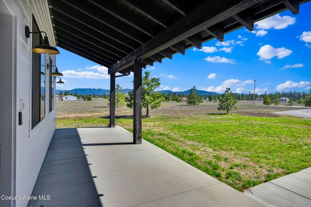 969 E YELLOW PINE AVE, Athol, ID 83801
