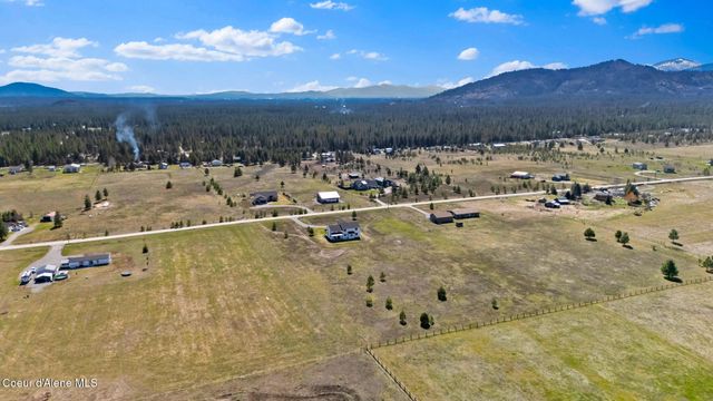 969 E YELLOW PINE AVE, Athol, ID 83801