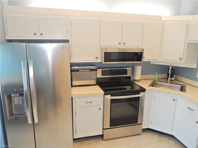 9620 Villa DR 4, Fort Myers, FL 33905