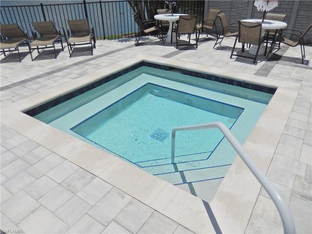 9620 Villa DR 4, Fort Myers, FL 33905