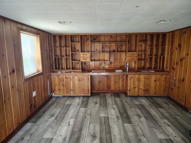 108 Young Ave, Lafayette, TN 37083