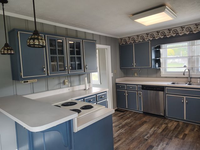 108 Young Ave, Lafayette, TN 37083