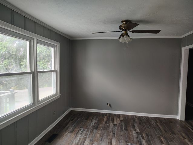 108 Young Ave, Lafayette, TN 37083