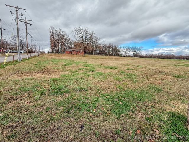 1290 E 4th Street, Tahlequah, OK 74464