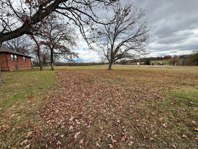 1290 E 4th Street, Tahlequah, OK 74464